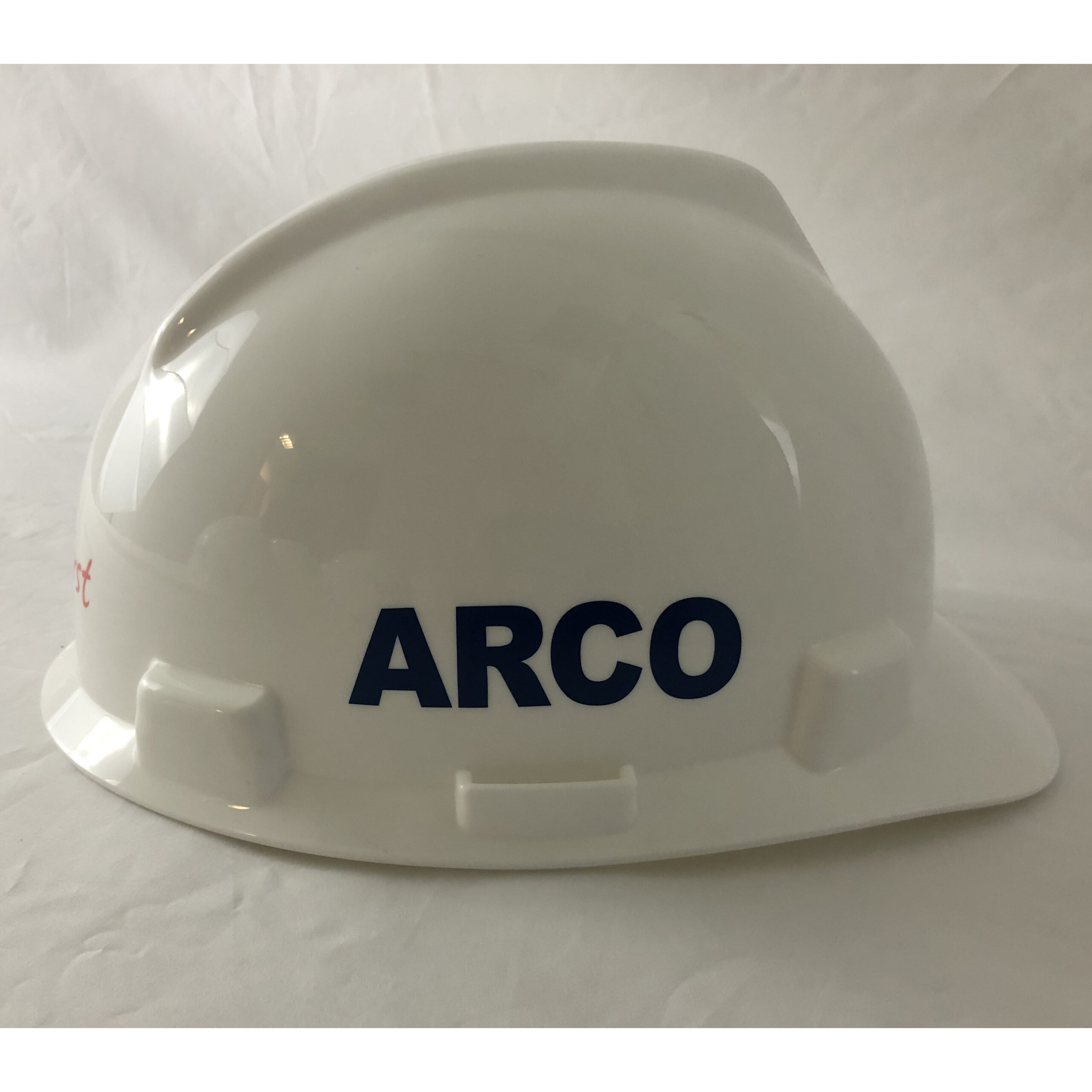 crop01-1020-C & D ARCO HARD HAT ARCO WORD